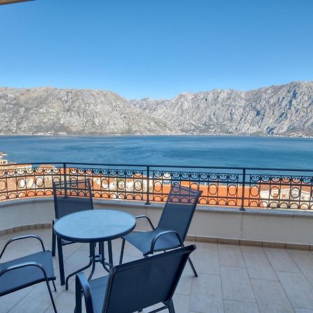 Luxurious 3-Bedroom Apartment By Mn Property Kotor Eksteriør billede