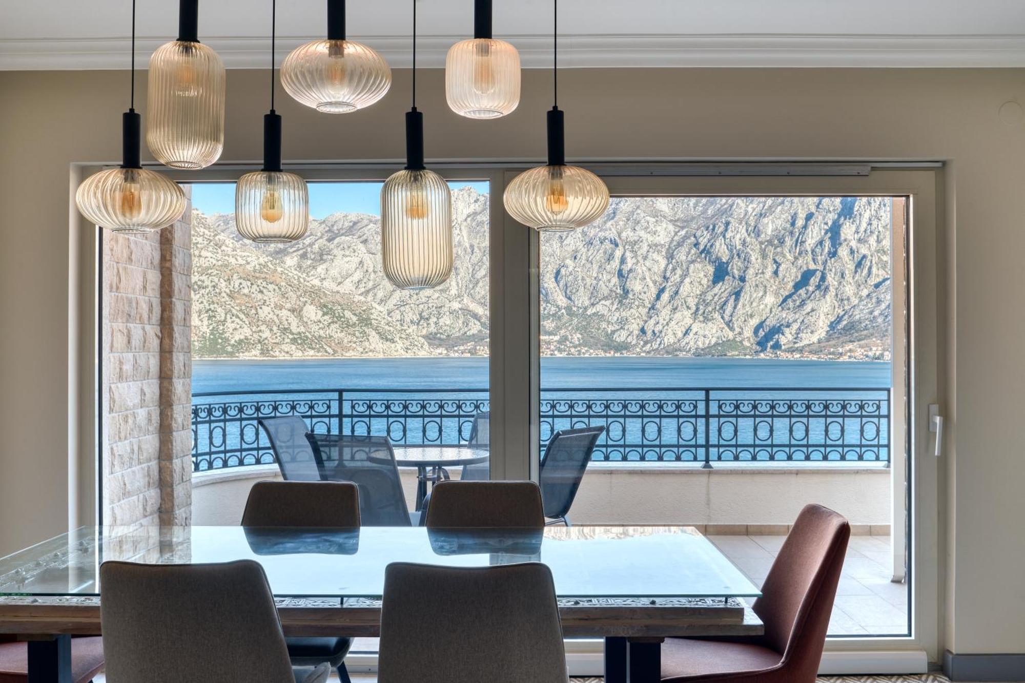 Luxurious 3-Bedroom Apartment By Mn Property Kotor Eksteriør billede
