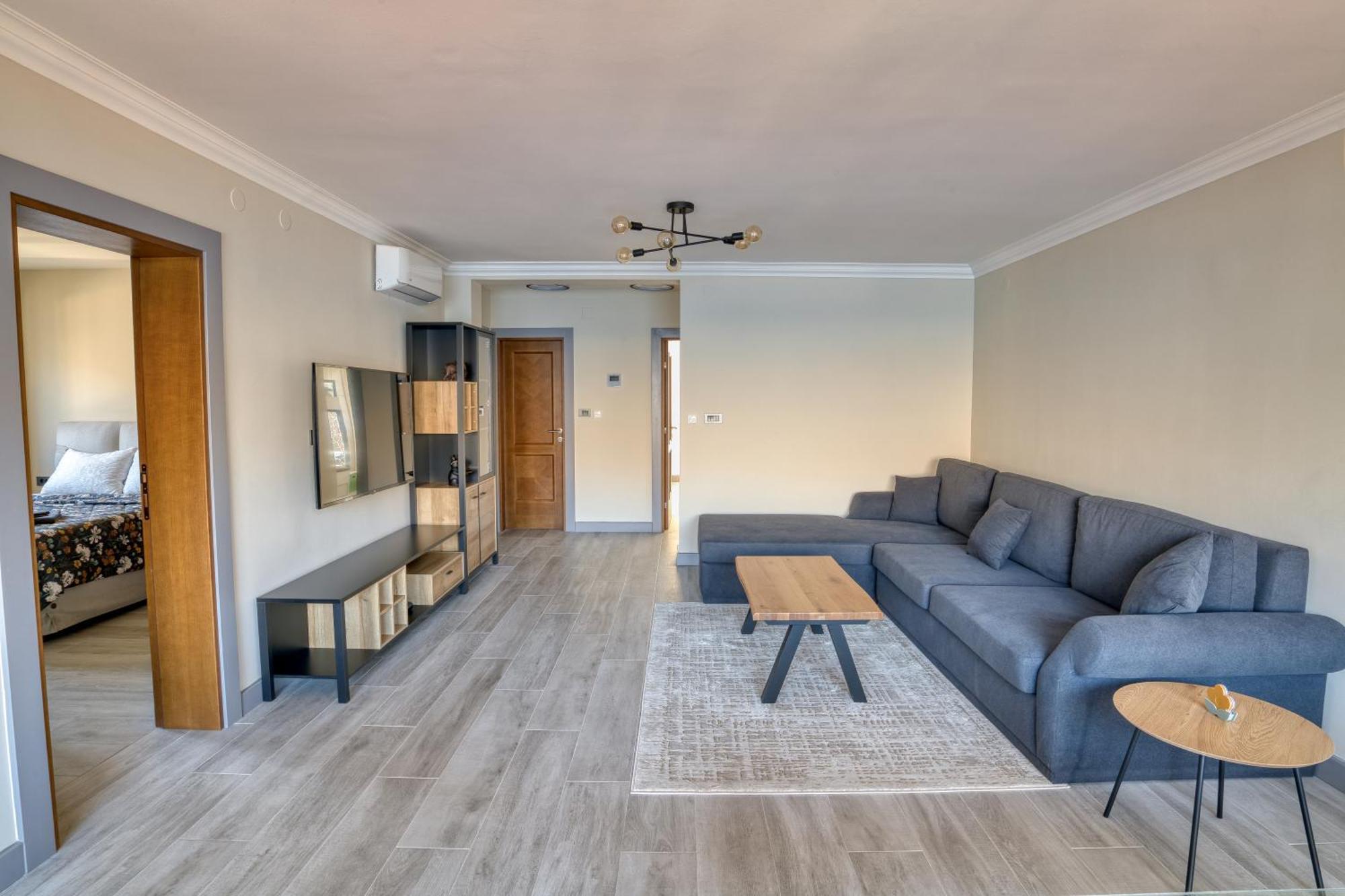 Luxurious 3-Bedroom Apartment By Mn Property Kotor Eksteriør billede