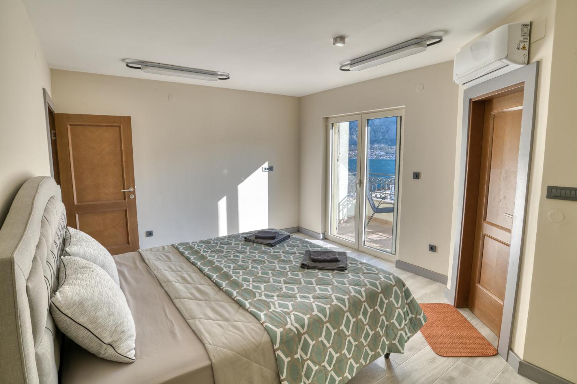 Luxurious 3-Bedroom Apartment By Mn Property Kotor Eksteriør billede