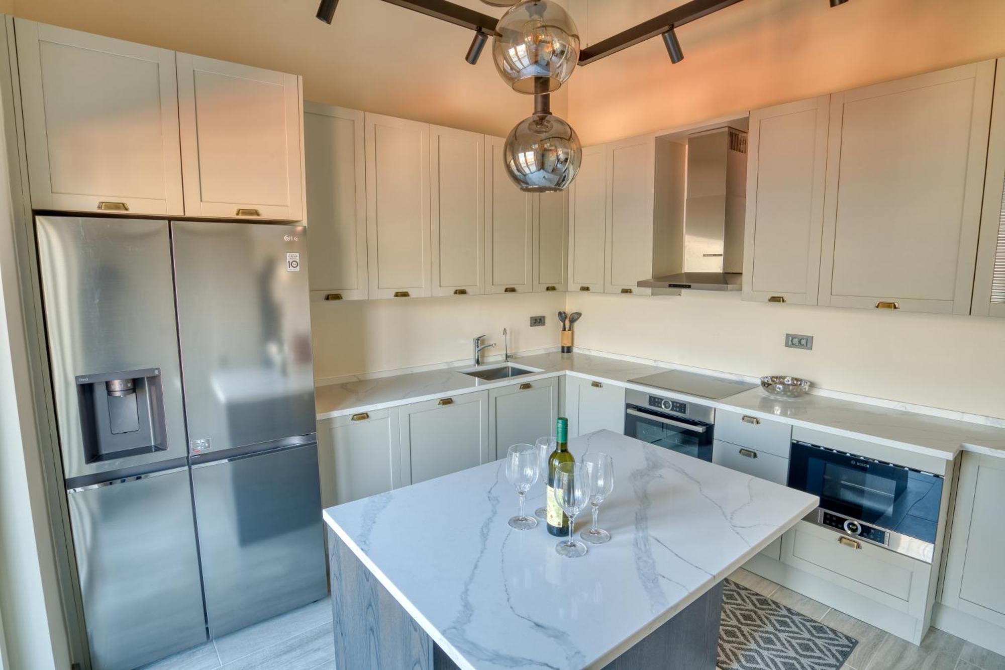 Luxurious 3-Bedroom Apartment By Mn Property Kotor Eksteriør billede